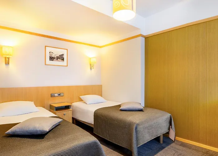 호스텔 호텔 타르투 *